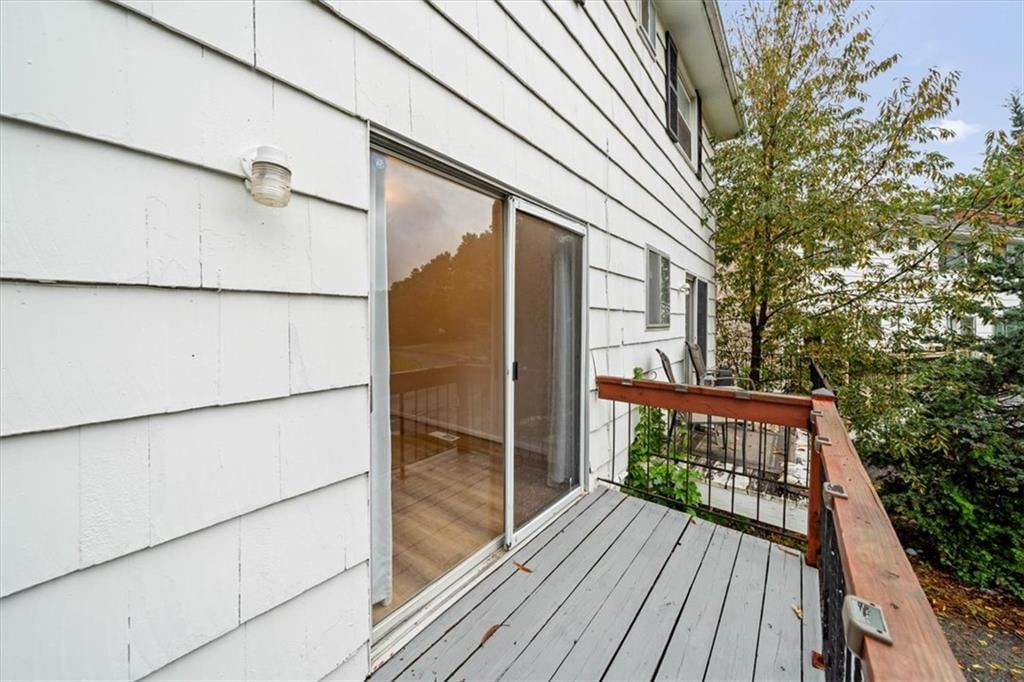 Photo 23 of 28 - 8727 Sycamore Avenue, Kansas City, MO 64138
