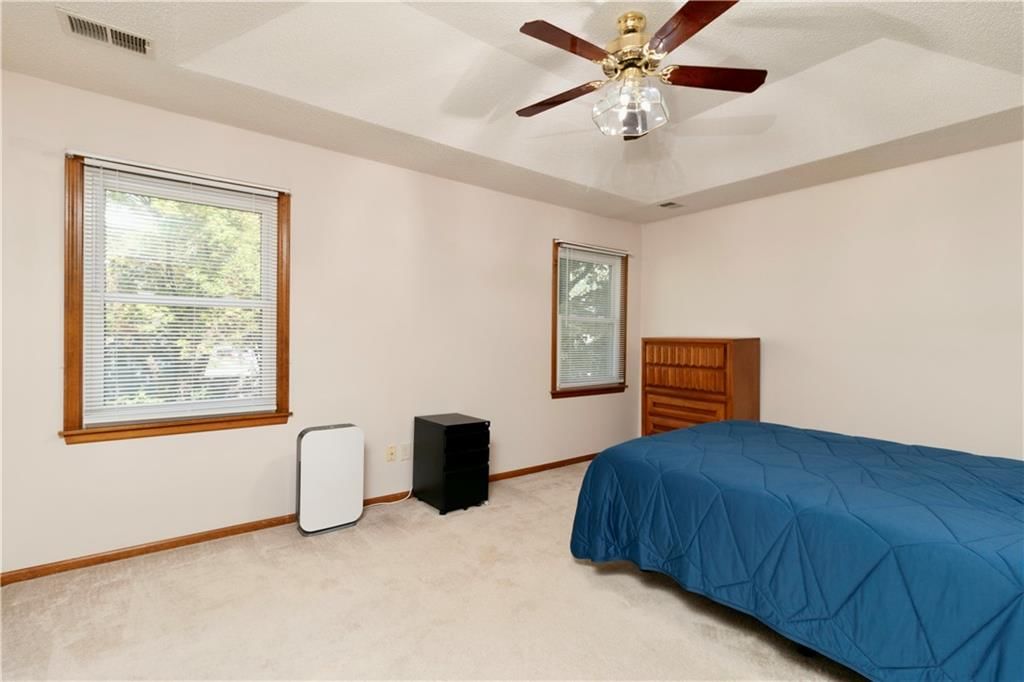 Photo 14 of 23 - 15800 W 125th Terrace, Olathe, KS 66062