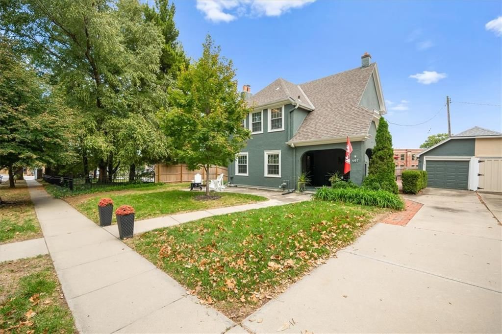 407 GREENWAY Terrace, Kansas City, MO