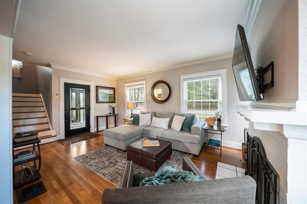 407 GREENWAY Terrace, Kansas City, MO: listing photo 3