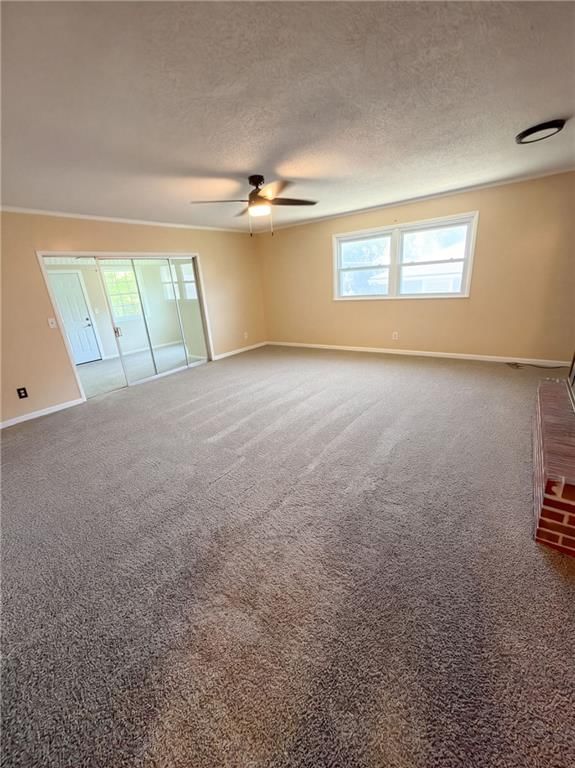 Photo 8 of 21 - 602 W 101st Street, Kansas City, MO 64114
