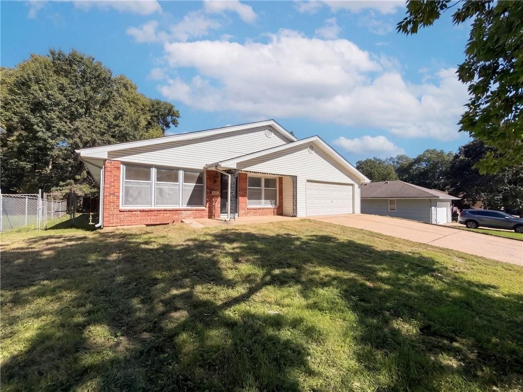 Photo 20 of 21 - 602 W 101st Street, Kansas City, MO 64114