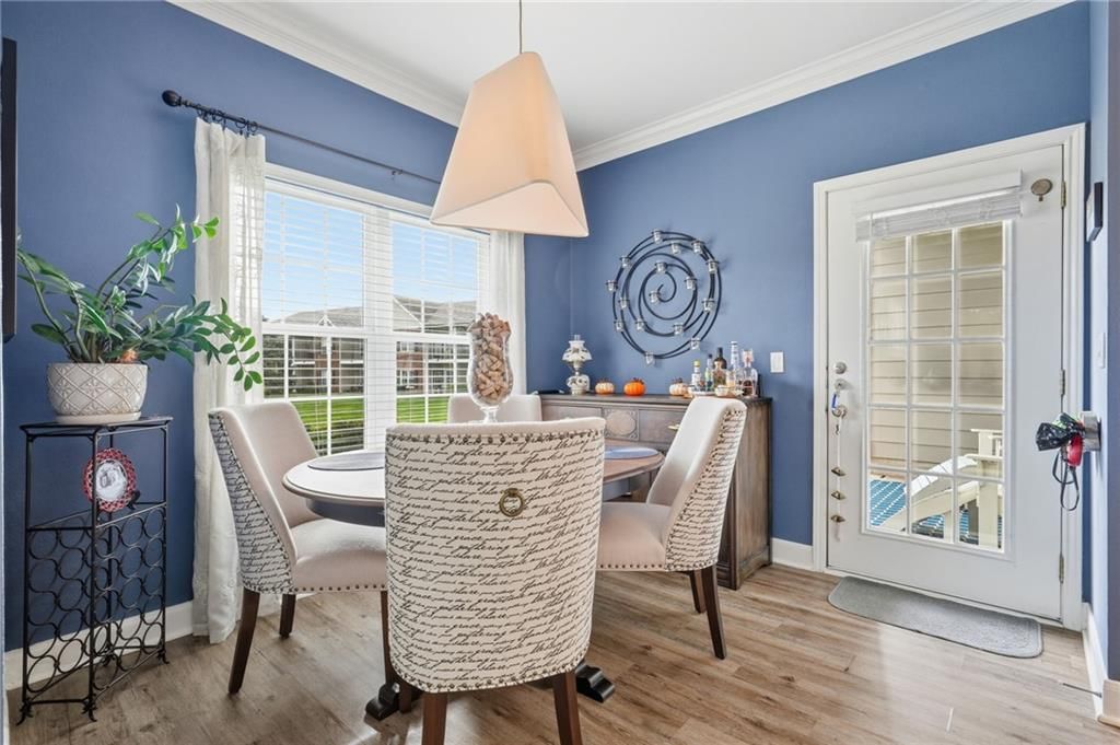 Photo 11 of 28 - 11604 Tomahawk Creek Parkway #A, Leawood, KS 66211