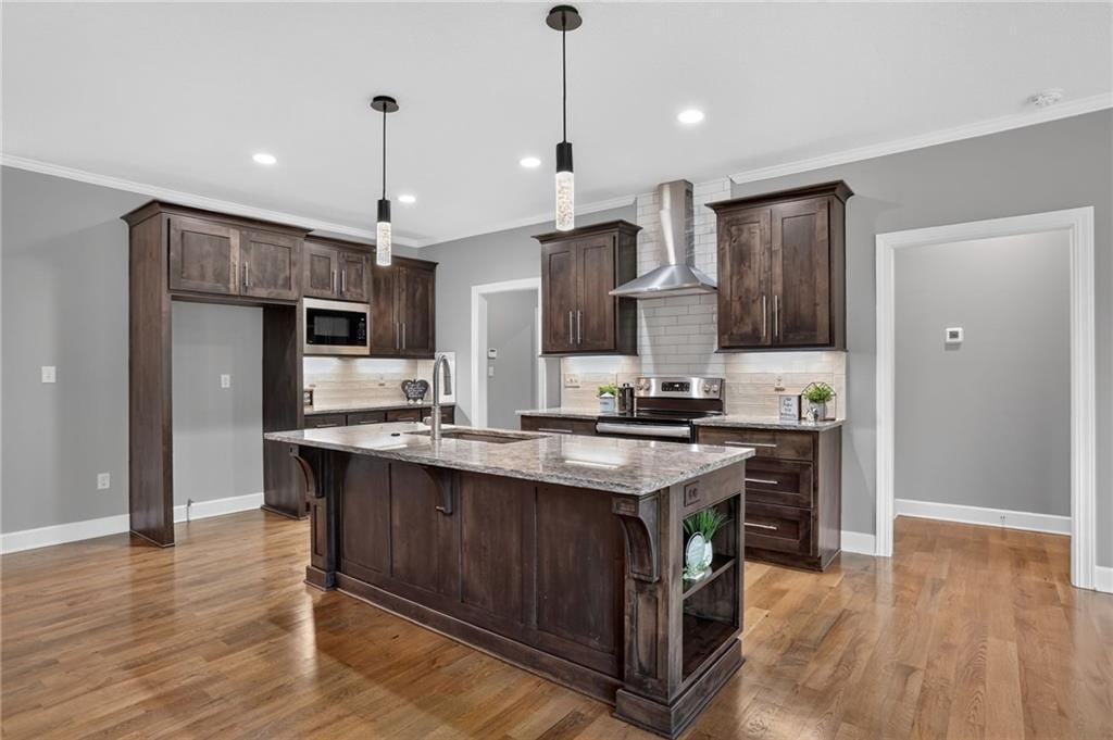 Photo 7 of 45 - 21421 E 32nd Terrace S, Independence, MO 64057