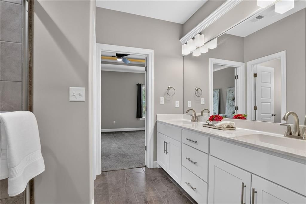 Photo 19 of 45 - 21421 E 32nd Terrace S, Independence, MO 64057