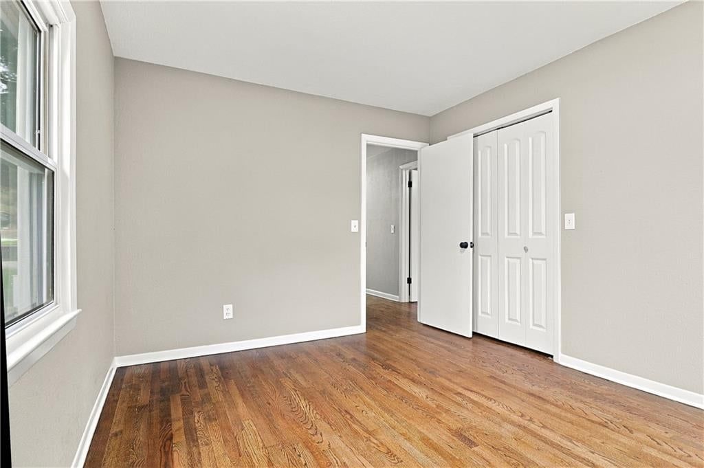 Photo 11 of 24 - 10131 E 79th Terrace, Raytown, MO 64138