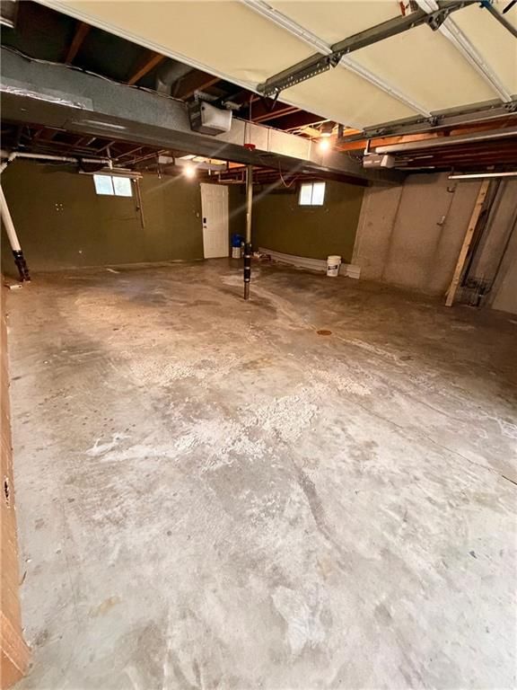 Photo 16 of 18 - 3831 S Kiger Road, Independence, MO 64055