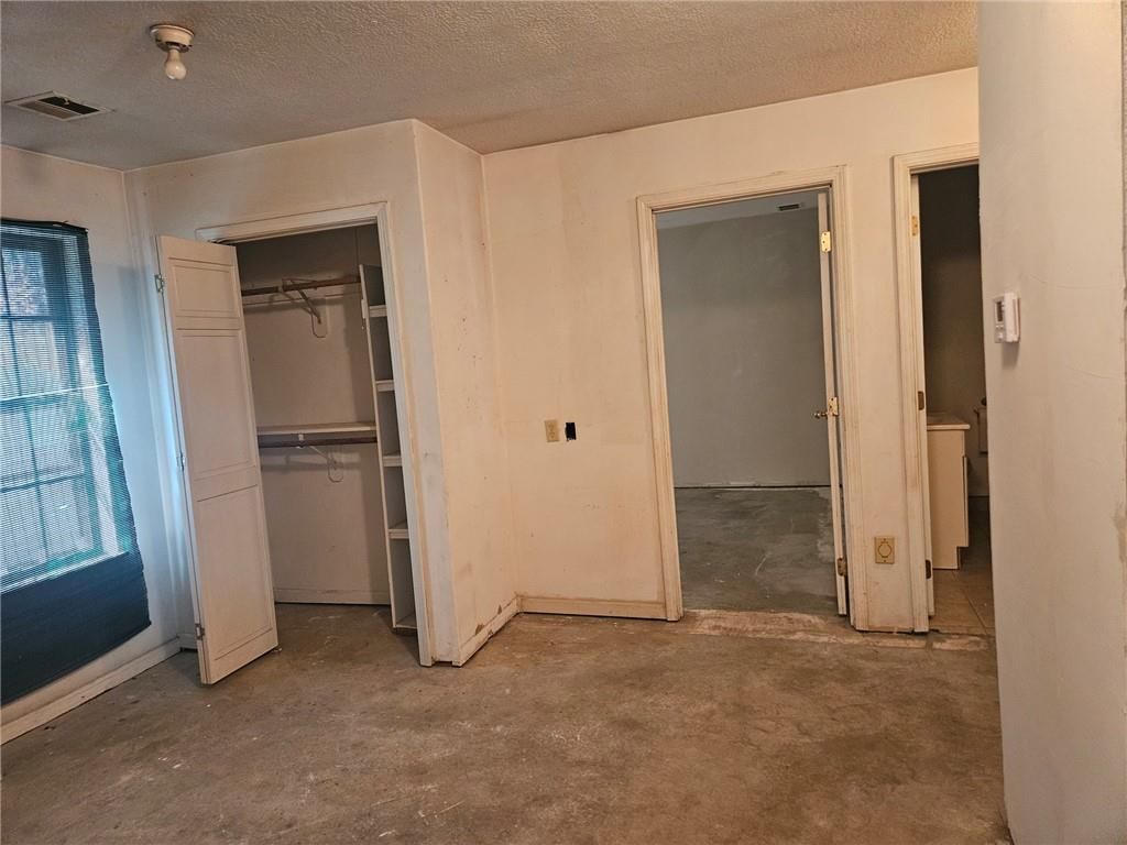 Photo 35 of 42 - 11303 E Sheley Road, Independence, MO 64052
