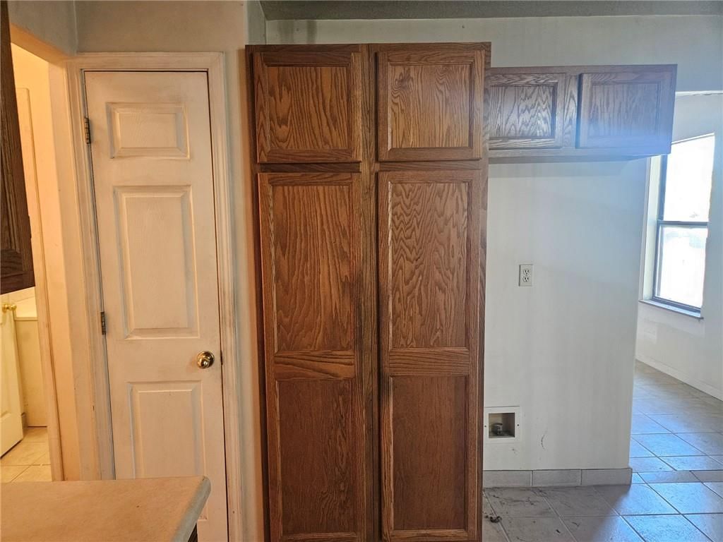 Photo 8 of 42 - 11303 E Sheley Road, Independence, MO 64052