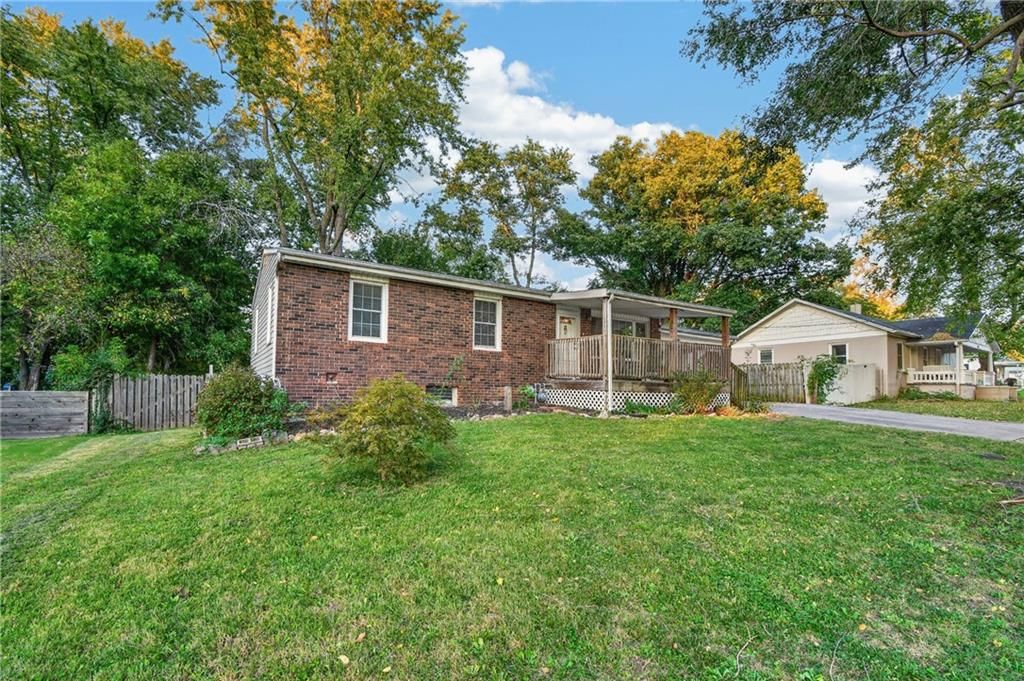 440 W Broadway Street, Peculiar, MO