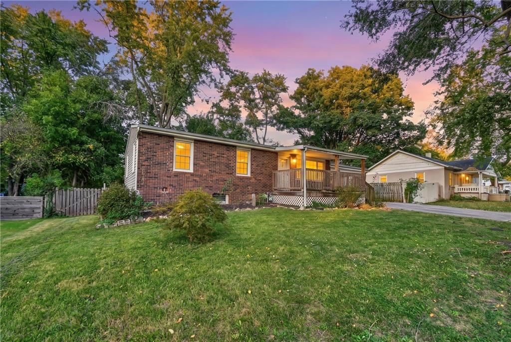 440 W Broadway Street, Peculiar, MO: listing photo 2