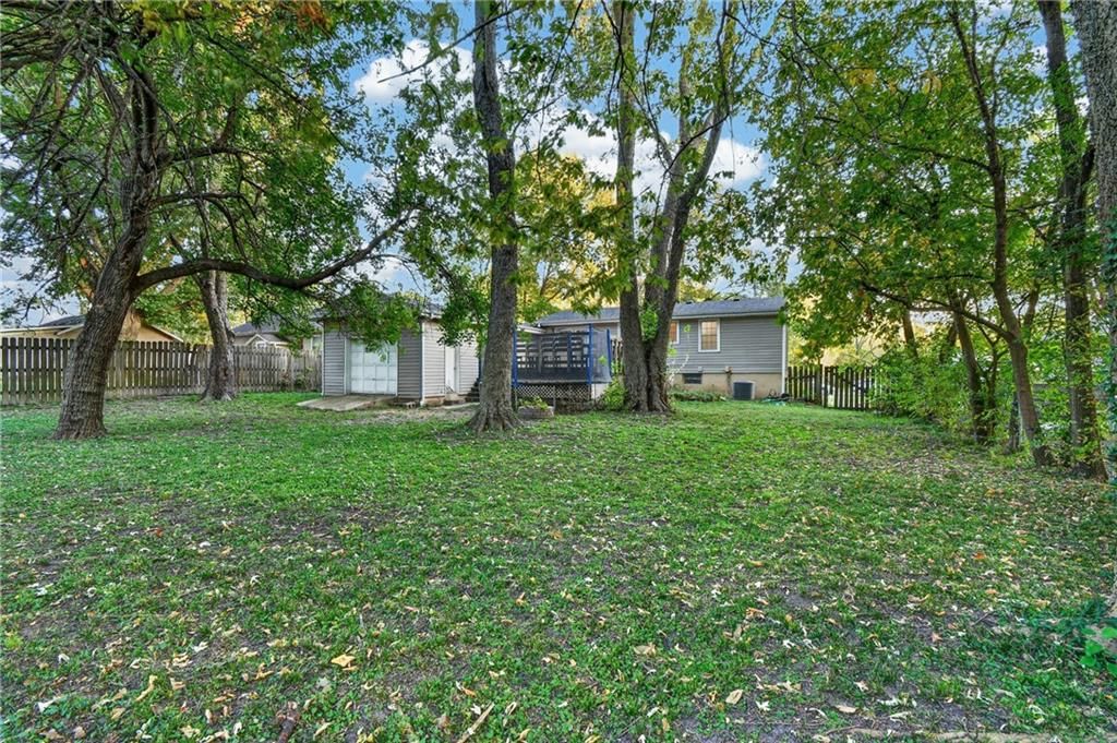 Photo 35 of 39 - 440 W Broadway Street, Peculiar, MO 64078