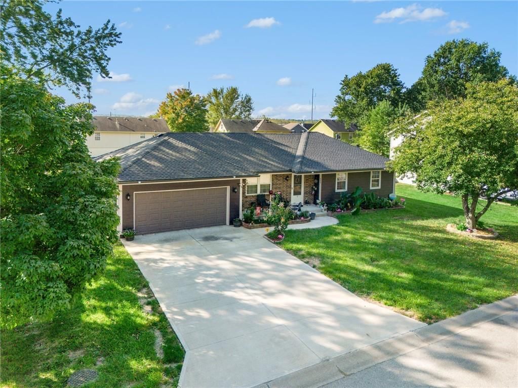 509 Broadway Street, Grain Valley, MO
