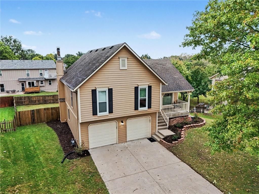 10208 Longwood Court, Kansas City, KS