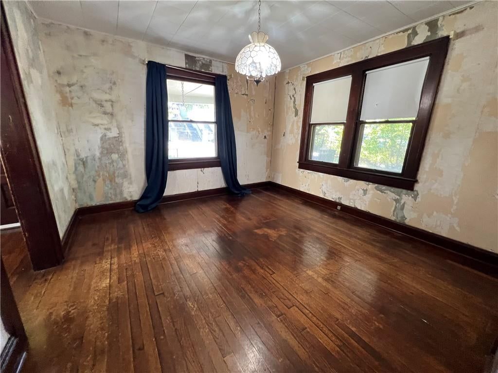Photo 14 of 49 - 1820 S 22nd Street, Kansas City, KS 66106