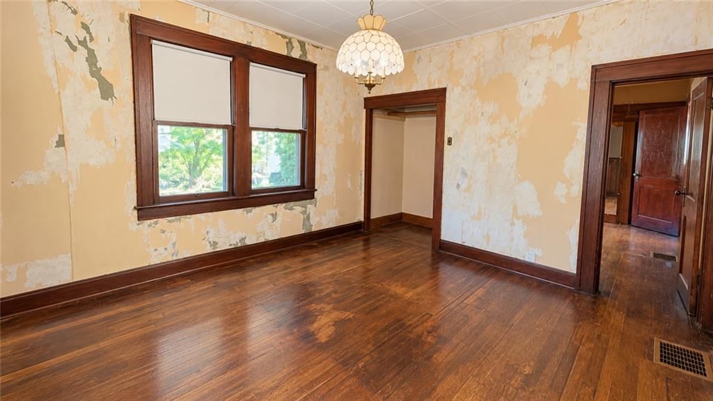 Photo 15 of 49 - 1820 S 22nd Street, Kansas City, KS 66106