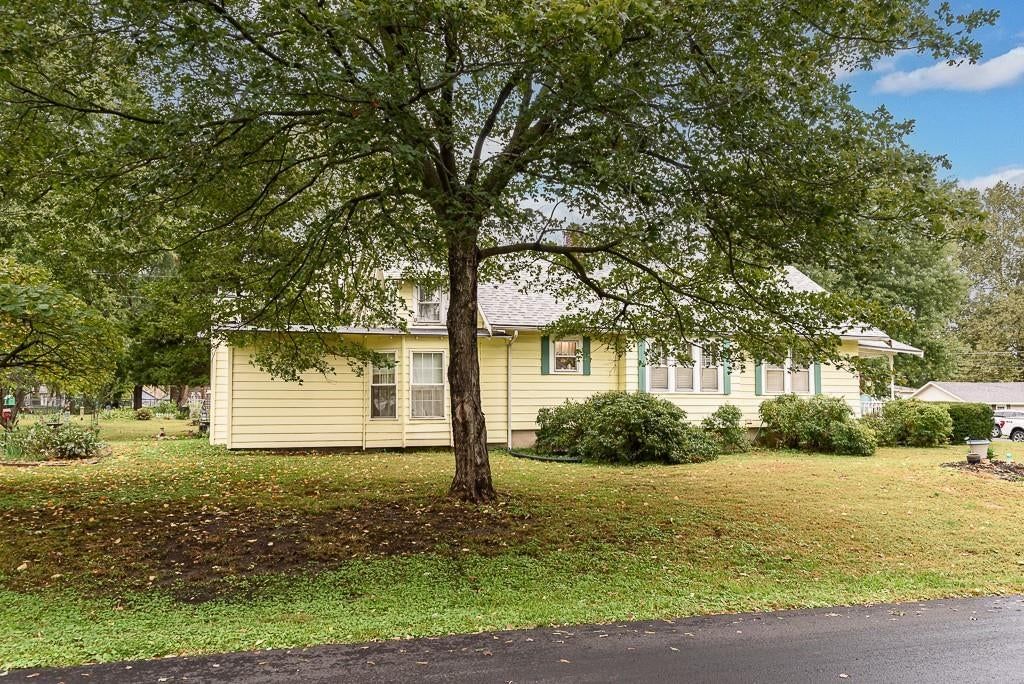 Photo 25 of 30 - 15552 Ripley Street, Basehor, KS 66007