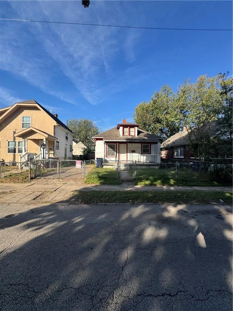 316 S White Avenue, Kansas City, MO: listing photo 2