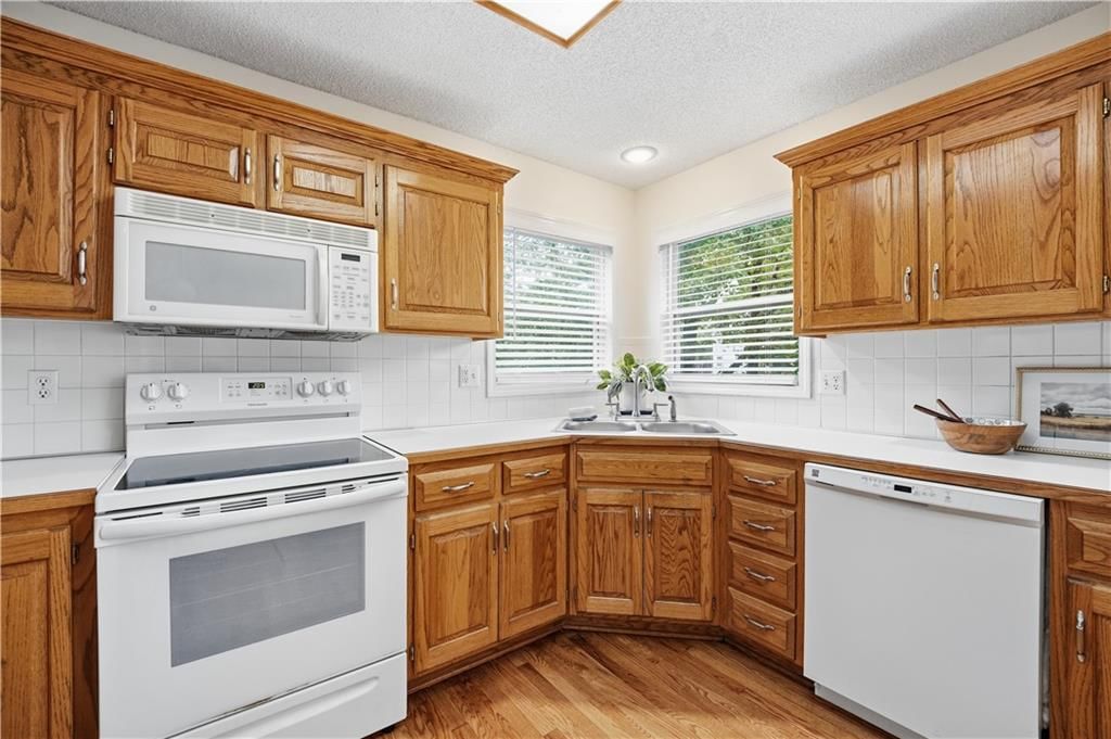 Photo 15 of 58 - 18470 W 161ST Street, Olathe, KS 66062
