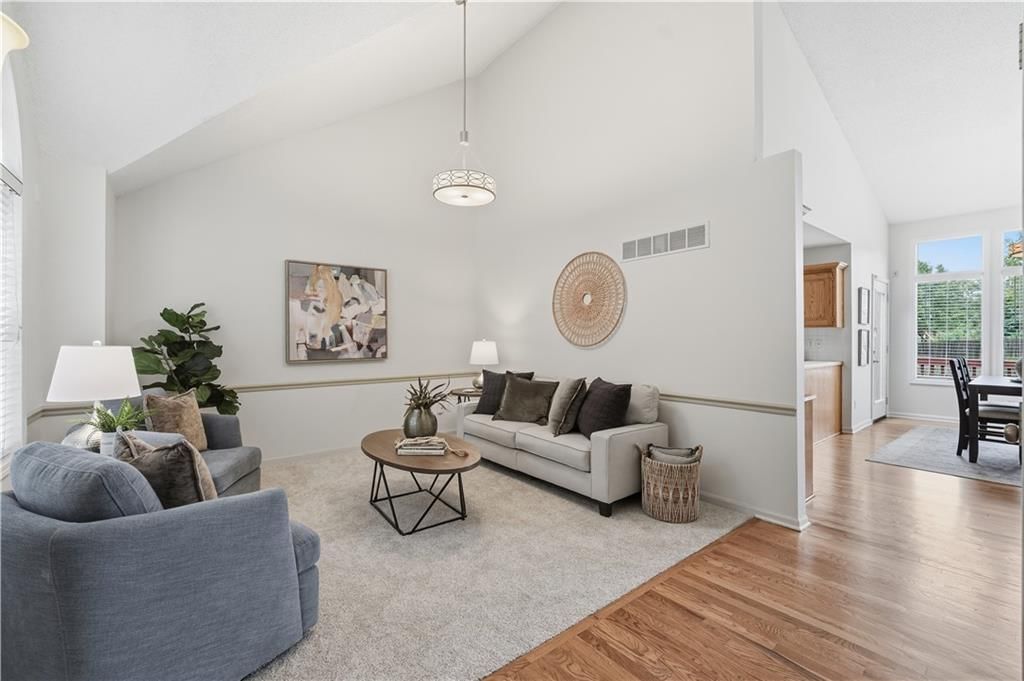 Photo 6 of 58 - 18470 W 161ST Street, Olathe, KS 66062