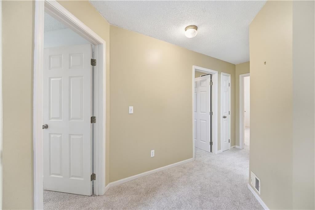 Photo 25 of 58 - 18470 W 161ST Street, Olathe, KS 66062