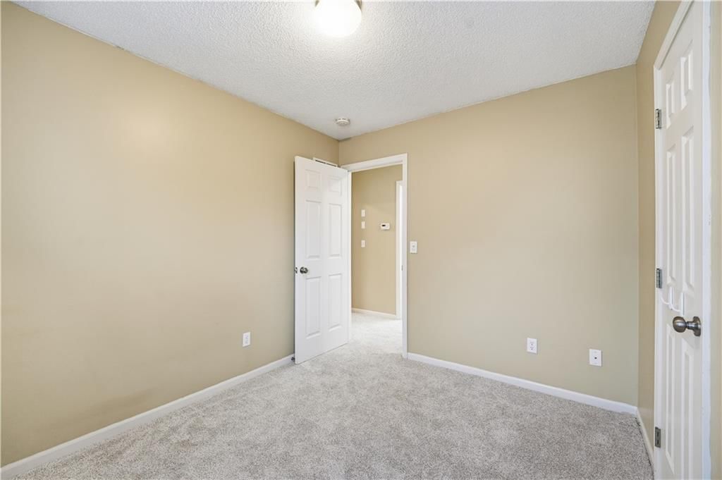 Photo 31 of 58 - 18470 W 161ST Street, Olathe, KS 66062