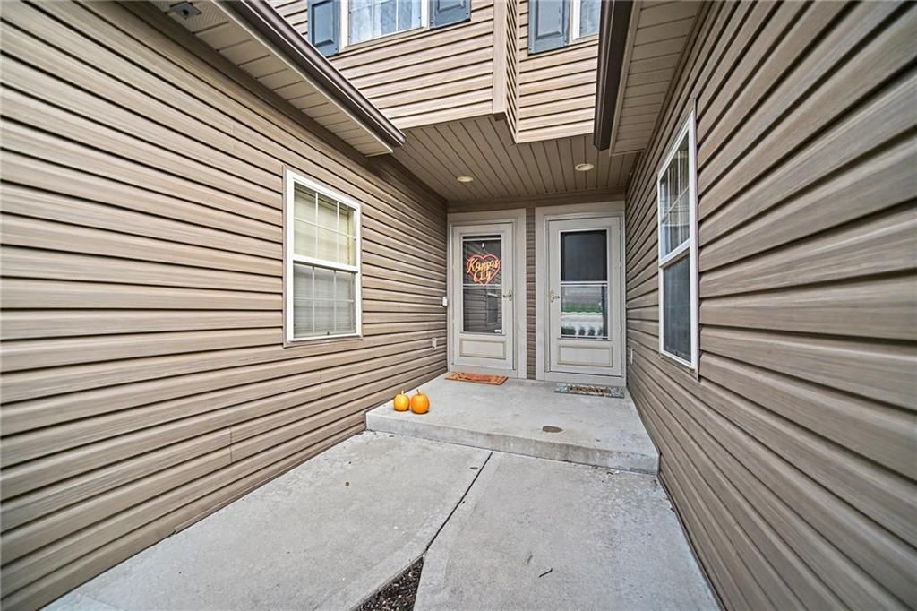 11684 N Ewing Avenue, Kansas City, MO: listing photo 3