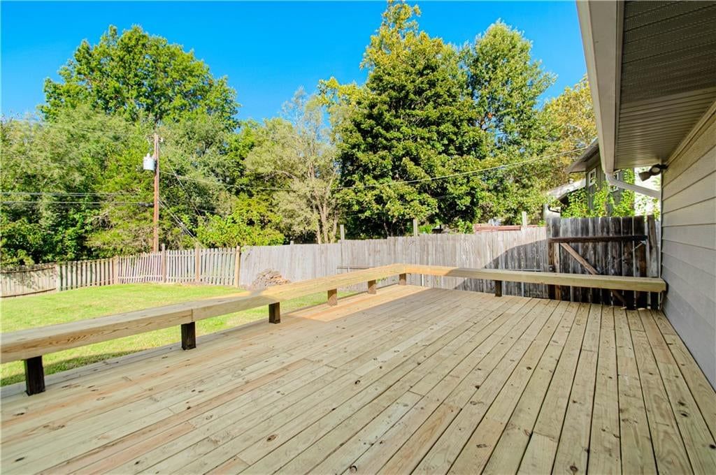 Photo 23 of 29 - 10006 Benson Street, Overland Park, KS 66212