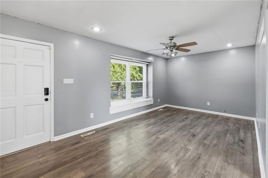 1419 N AZTEC Avenue, Independence, MO: listing photo 3