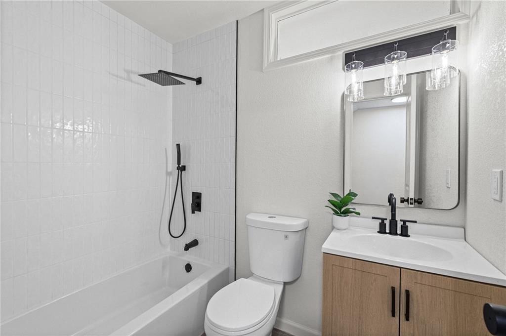 Photo 21 of 38 - 8108 E 92nd Terrace, Kansas City, MO 64138