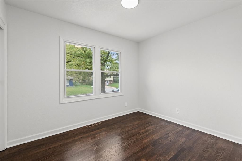 Photo 28 of 38 - 8108 E 92nd Terrace, Kansas City, MO 64138