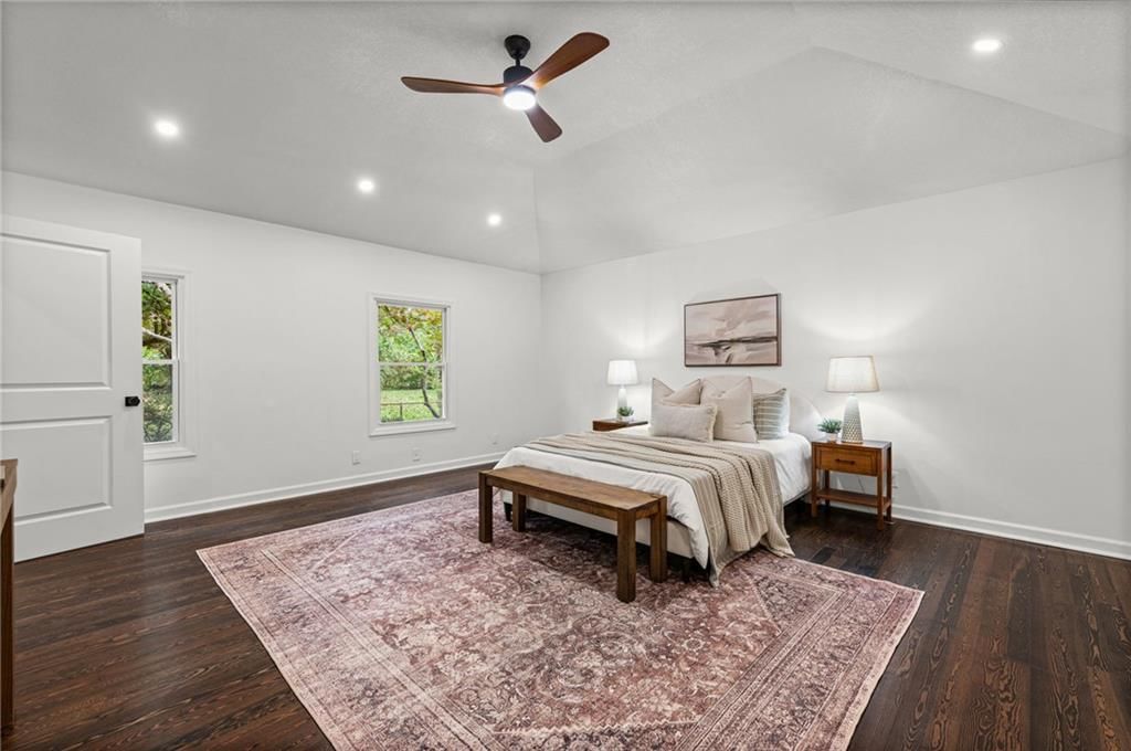 Photo 17 of 38 - 8108 E 92nd Terrace, Kansas City, MO 64138