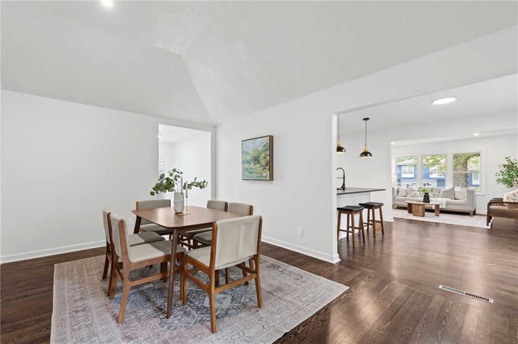 Photo 12 of 38 - 8108 E 92nd Terrace, Kansas City, MO 64138