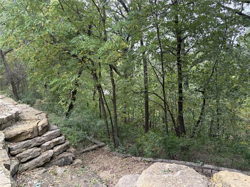 6119 S National Drive, Parkville, MO: listing photo 2