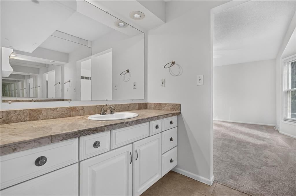 Photo 28 of 69 - 19475 Hardy Street, Overland Park, KS 66085
