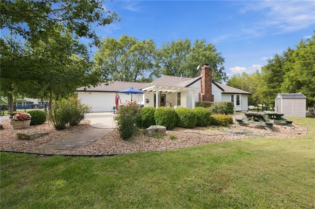 Photo 51 of 69 - 19475 Hardy Street, Overland Park, KS 66085