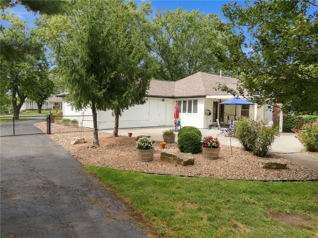 Photo 53 of 69 - 19475 Hardy Street, Overland Park, KS 66085