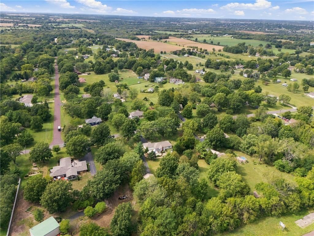 Photo 54 of 69 - 19475 Hardy Street, Overland Park, KS 66085