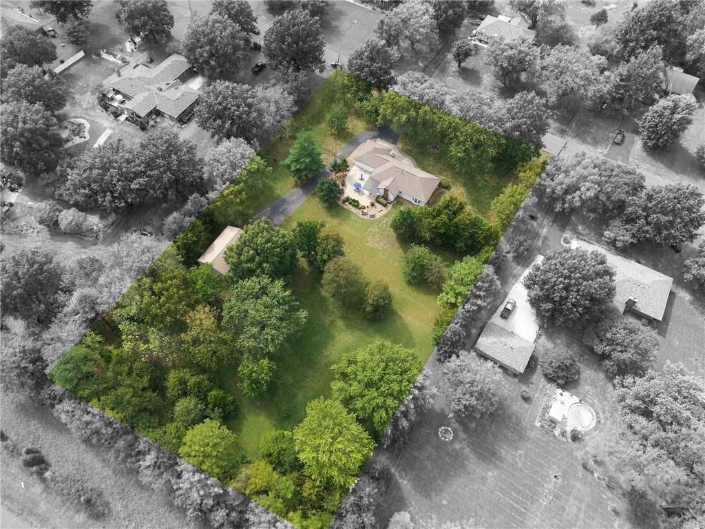 Photo 65 of 69 - 19475 Hardy Street, Overland Park, KS 66085