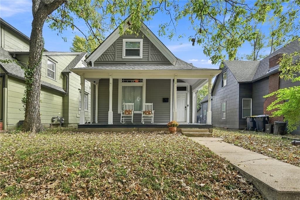 4121 Oak Street, Kansas City, MO: listing photo 2