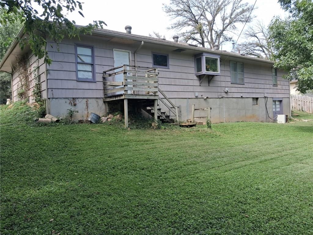 6009 E 102nd Street, Kansas City, MO: listing photo 2