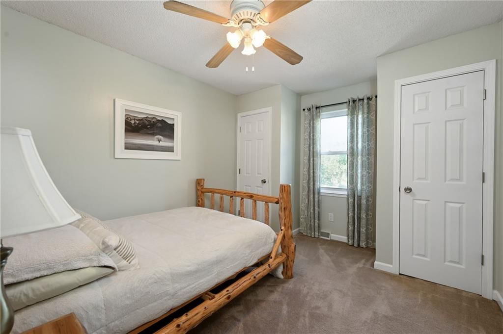 Photo 19 of 24 - 919 NE 114th Street, Kansas City, MO 64155