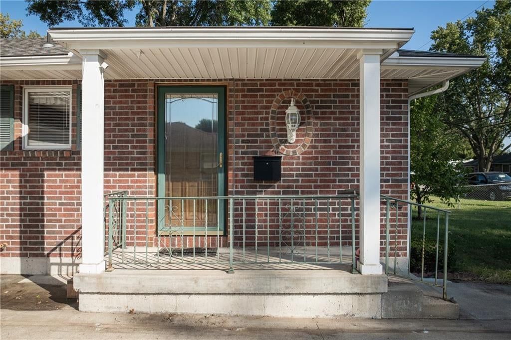 Photo 6 of 51 - 116 Sibley Street, Buckner, MO 64016