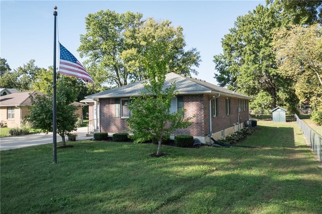 Photo 7 of 51 - 116 Sibley Street, Buckner, MO 64016
