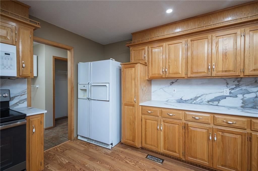 Photo 16 of 51 - 116 Sibley Street, Buckner, MO 64016