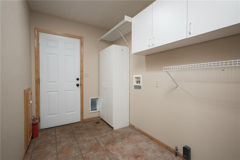 Photo 24 of 51 - 116 Sibley Street, Buckner, MO 64016