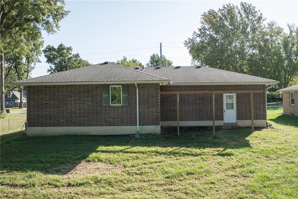 Photo 45 of 51 - 116 Sibley Street, Buckner, MO 64016