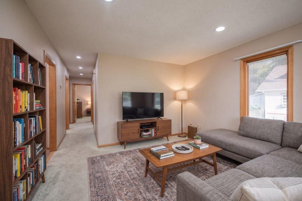 Photo 18 of 51 - 116 Sibley Street, Buckner, MO 64016