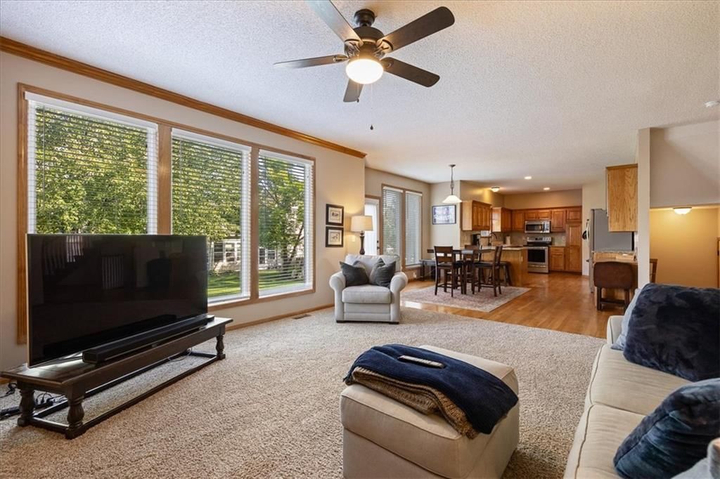 Photo 4 of 46 - 19821 W 96th Terrace, Lenexa, KS 66220