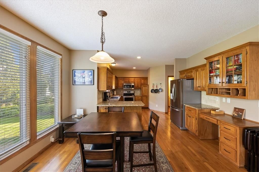 Photo 6 of 46 - 19821 W 96th Terrace, Lenexa, KS 66220